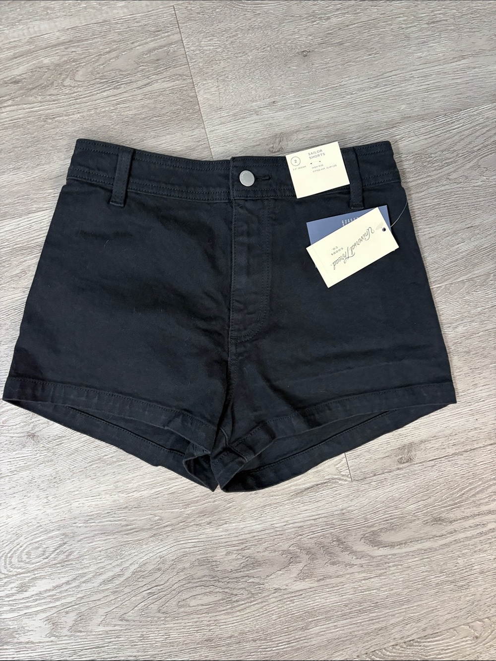 NWT Black High-Rise Women's Shorts size 2 inseam 2.5